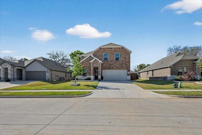 Photo - 210 Briarwood Ln