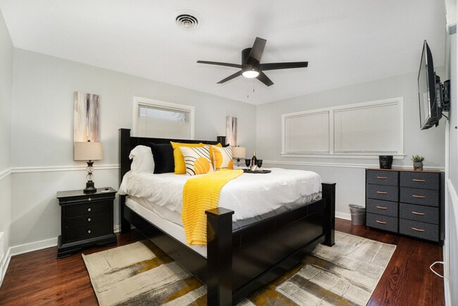 Photo - 7117 N Crawford Ave Unit ID1285067P