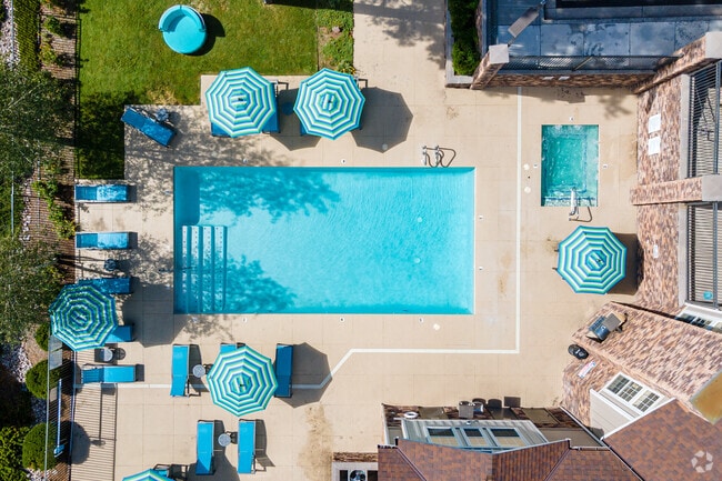 Photo - Sterling Pointe