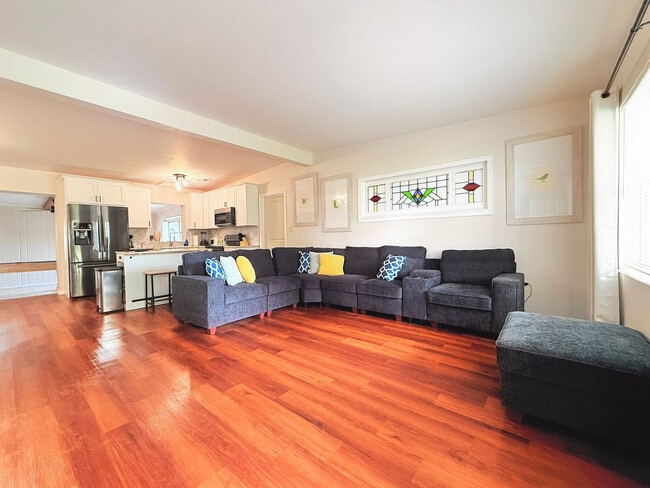 Photo - 904 15th St NE Unit SI FL1-ID1520445P