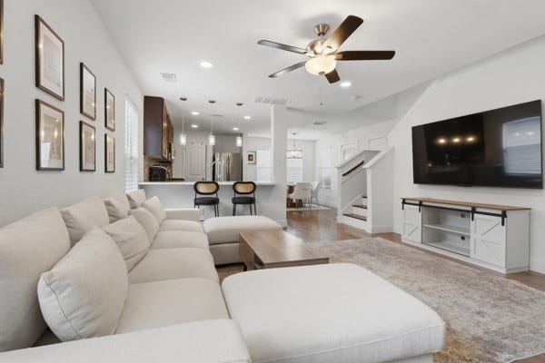 Photo - 11210 Log Cabin Ln