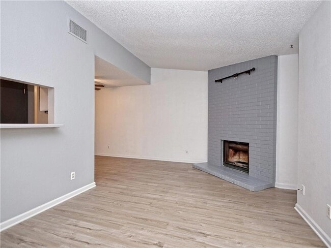 Photo - 1714 Rawhide Loop