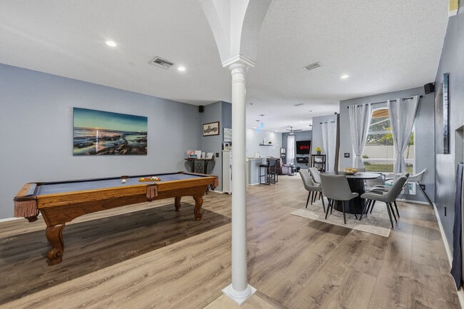 Building Photo - 11509 Glenmont Dr Unit SI ID1395642P