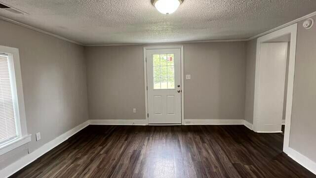 Photo - 725 Highland Ave NW