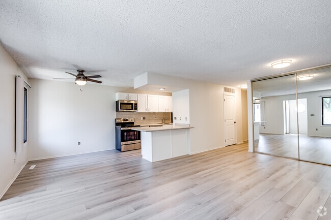 2BR, 2BA – 1172SF – Auburn - Auburn Townhomes