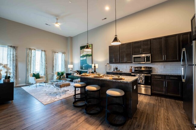 Interior Photo - HaNoBe