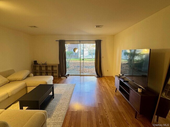 Photo - 51 Deer Ct Dr