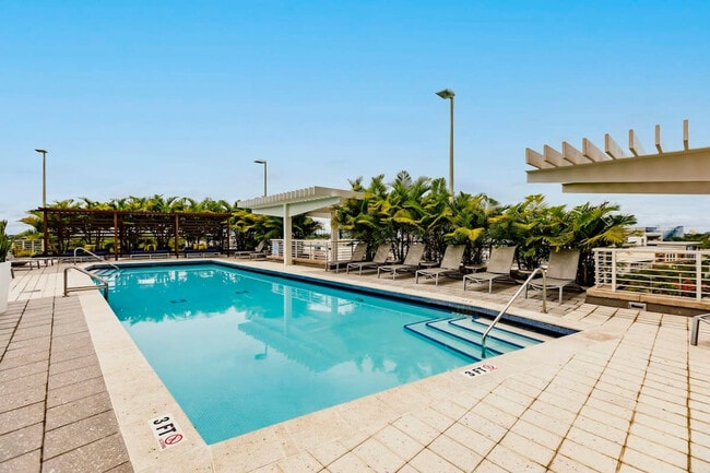 Photo - 3256 NE 1st Ave Unit FL8-ID1044524P