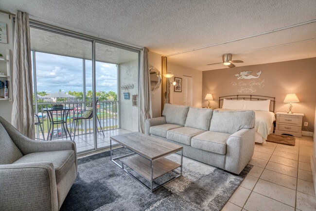 Building Photo - 5700 Bonita Beach Rd SW Unit FL3-ID1226363P