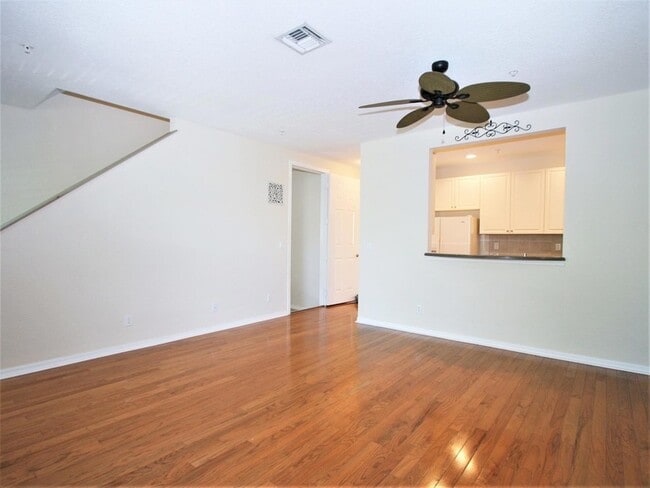 Photo - 1562 Grande Cull Way