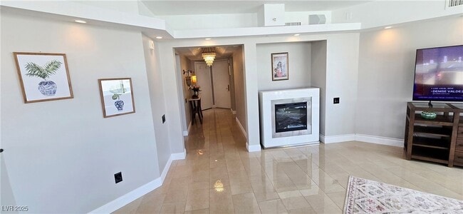 Photo - 2747 Paradise Rd Unit 2206