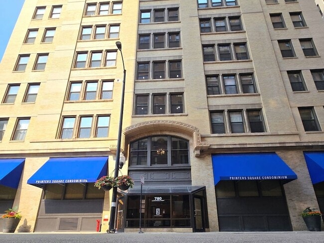 Building Photo - 780 S Federal St Unit 701