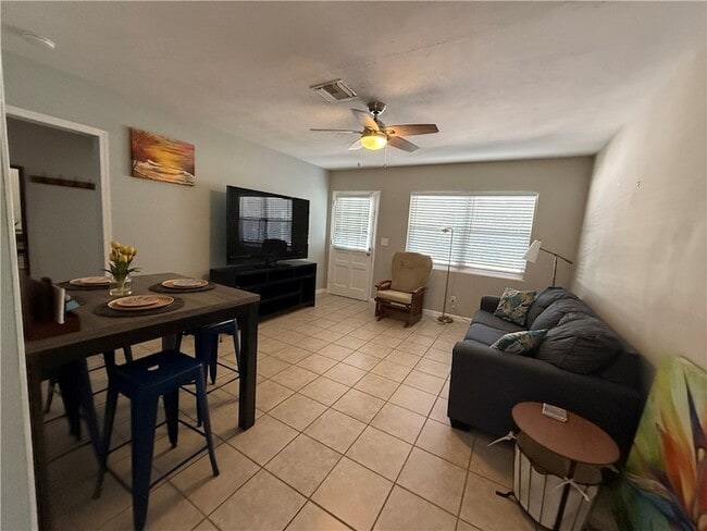 Photo - 2159 10th Ave