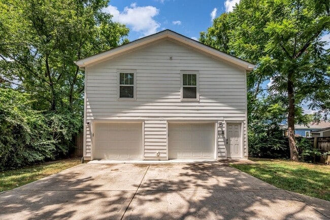 Photo - 819 N 2nd St