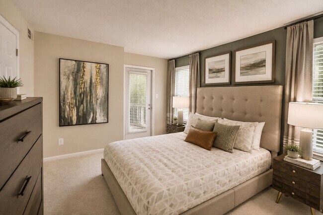 Photo - Chase Lea Apartment Homes