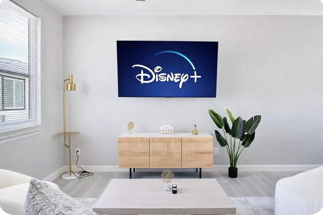 Building Photo - 6612 W Paradise Ln Unit ID1240442P