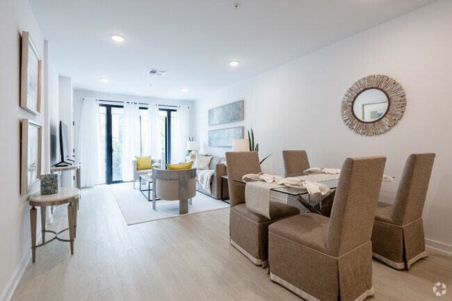 2BR 2BA - 1,289SF - The Franklin