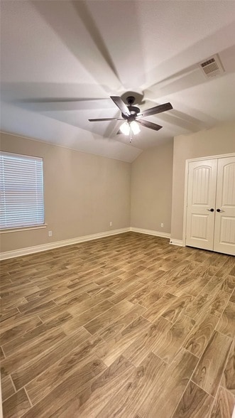 Photo - 906 Tippit Ln