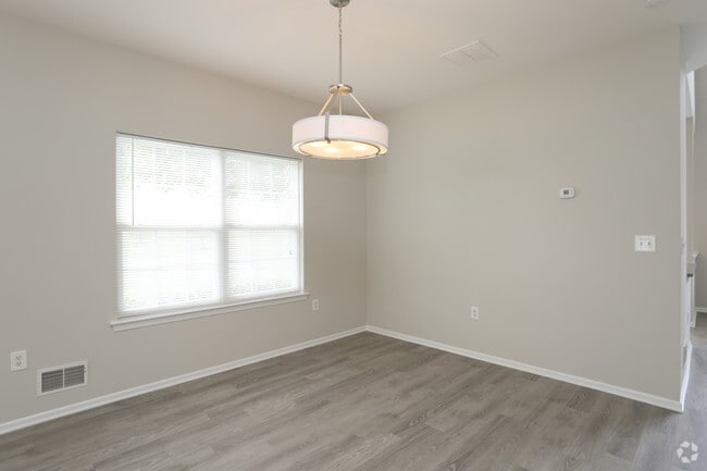 Dining Room - Evergreen at Timber Glen