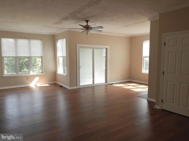 Photo - 862 N Waterford Ln