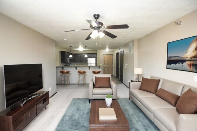 Building Photo - Villas at Canyon Creek Apartments