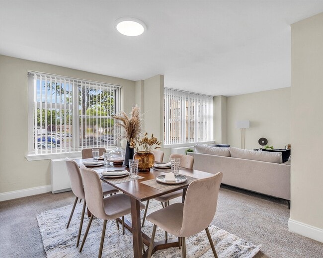 Photo - Parkview Towers