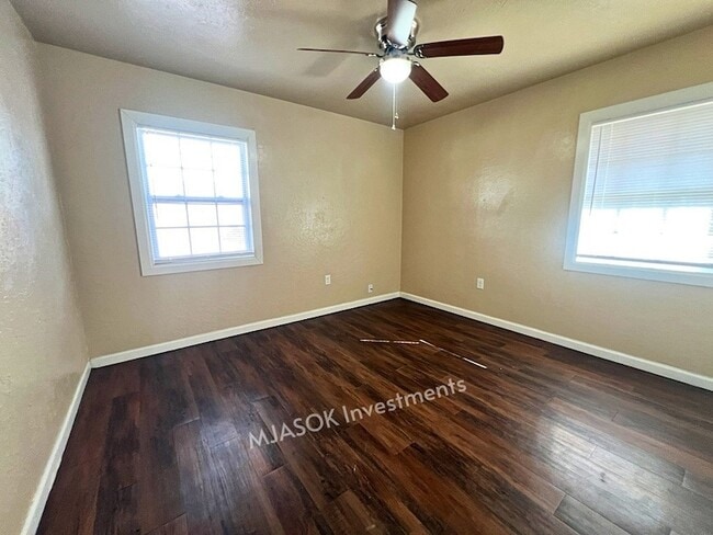 Photo - 2619 NW Pollard Ave