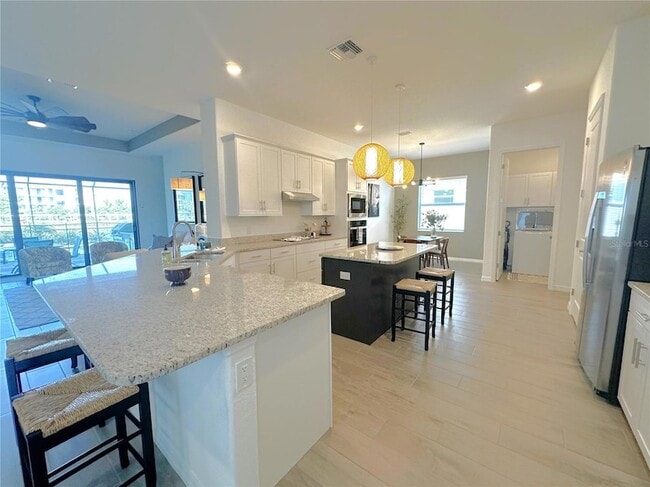 Photo - 25018 Longmeadow Dr