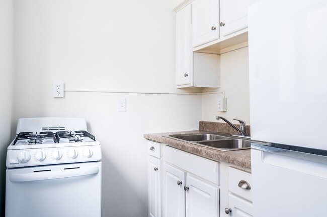 Photo - 2009 Bryant Ave S