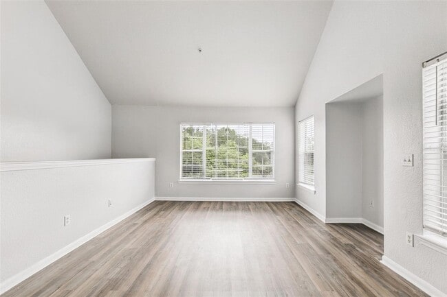 Photo - 9141 Lee Vista Blvd Unit 307