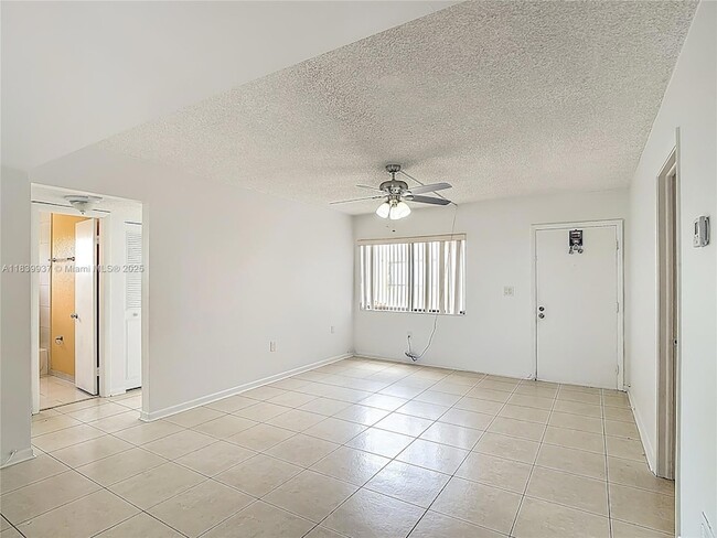 Photo - 8420 SW 133rd Avenue Rd Unit 412