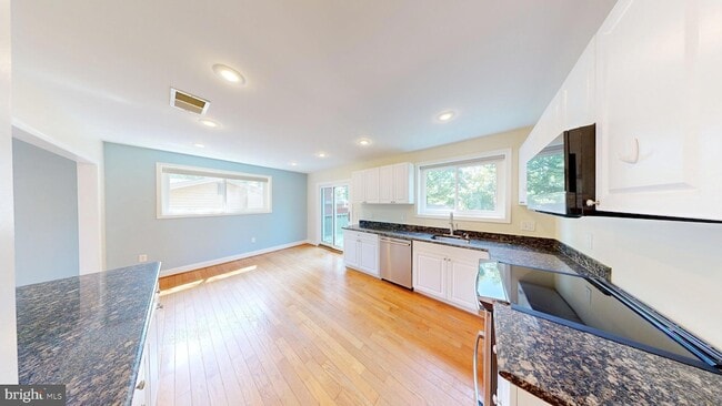 Photo - 2518 Harmon Rd