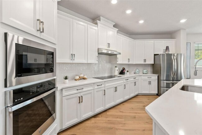 Photo - 809 Castlebar Wy