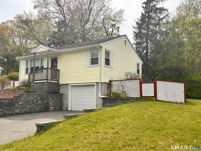 Photo - 33 Jepson Ln