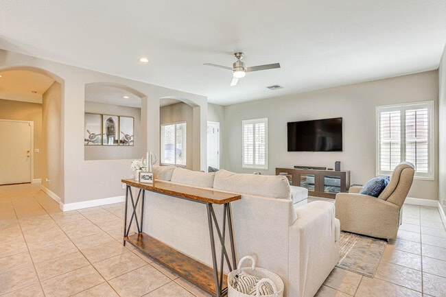 Photo - 11882 W Washington St Unit SI ID1385664P