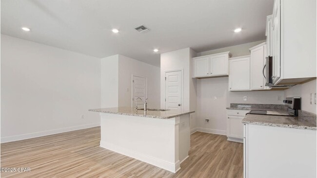 Photo - 459 Melrose Wy