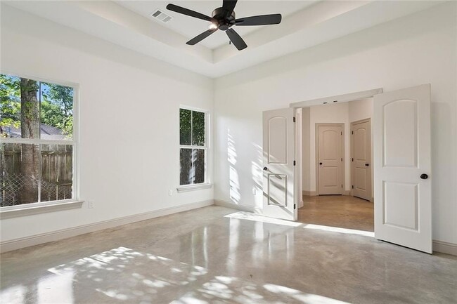 Photo - 2120 Robin St