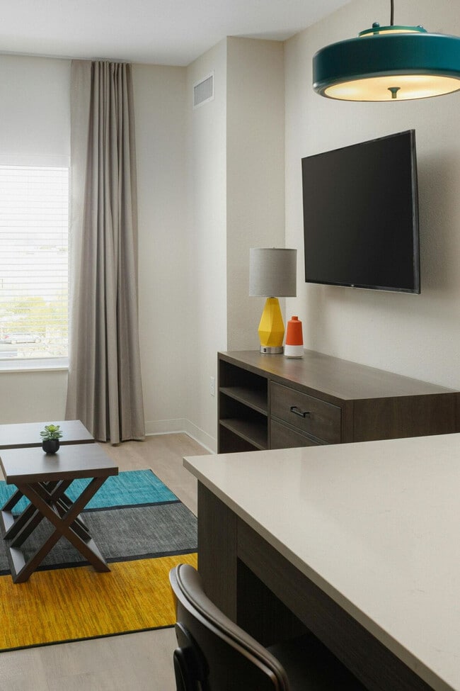 Building Photo - 88 N Olson Ave Unit SI ID1241772P