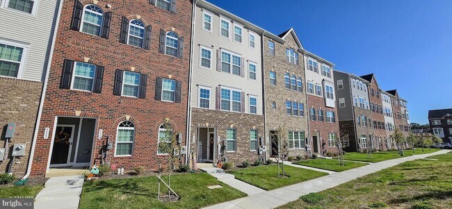 Photo - 5426 Greenpoint Ln