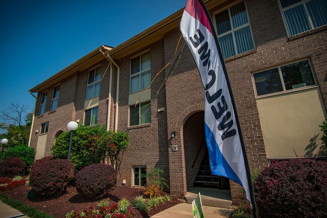 Maplewood Villas Apartments Building Exterior 48 - Maplewood Villas