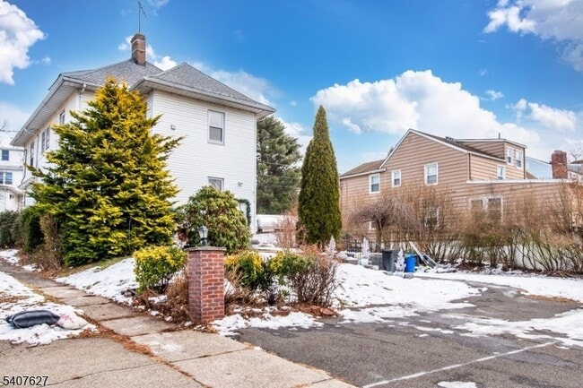 Photo - 106 Sadler Rd