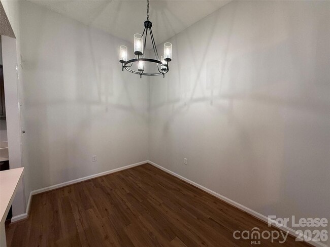 Photo - 415 W 8th St