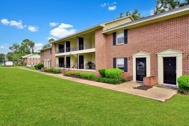 Photo - Shoreham Apartments
