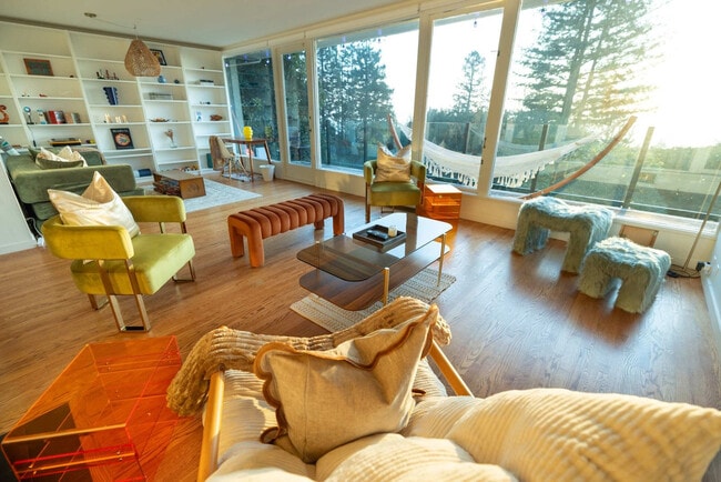 Photo - 1072 Keeler Ave Unit ID1364156P