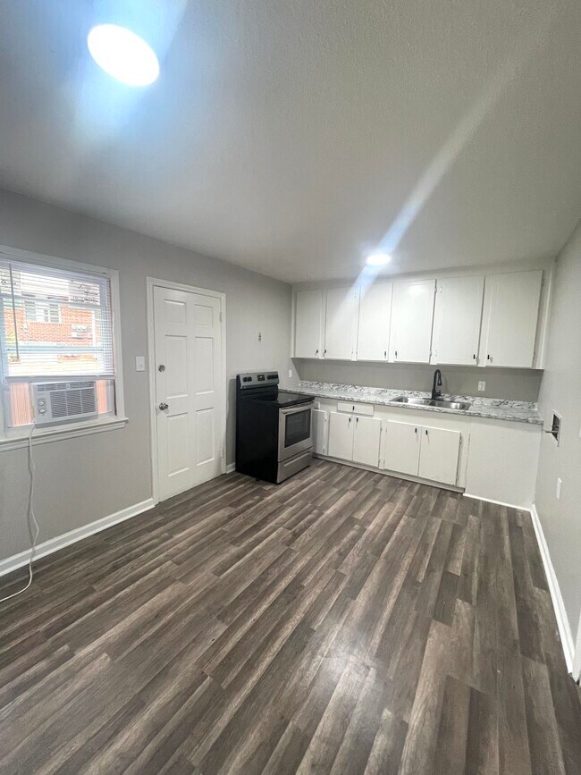 Photo - 2909 Burgess Drive