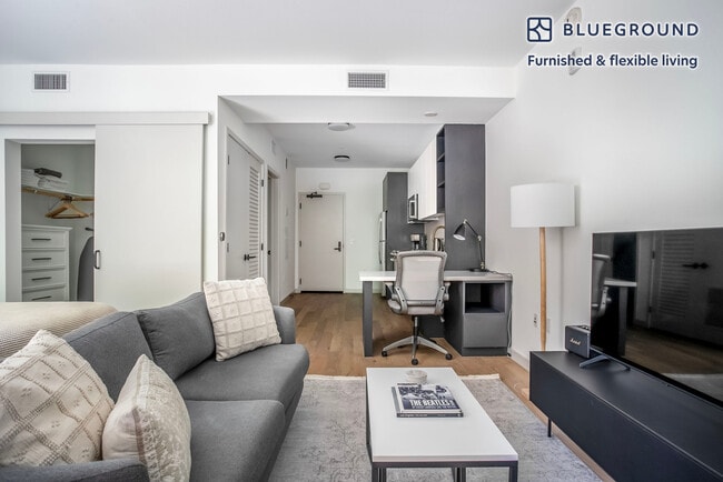 Photo - 6200 Hollywood Blvd Unit FL2-ID1089