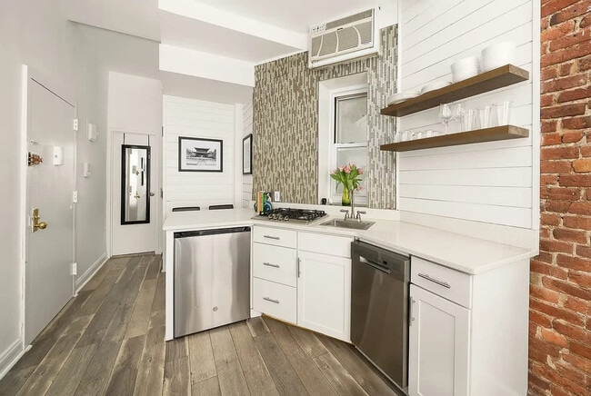 Photo - 77 Perry St Unit ID1095565P