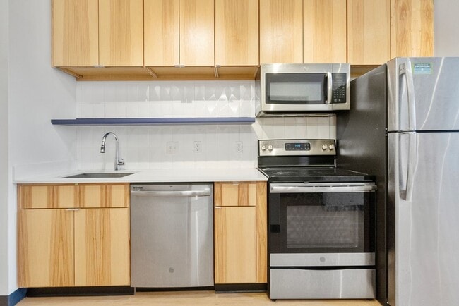 Photo - State Street Riverfront