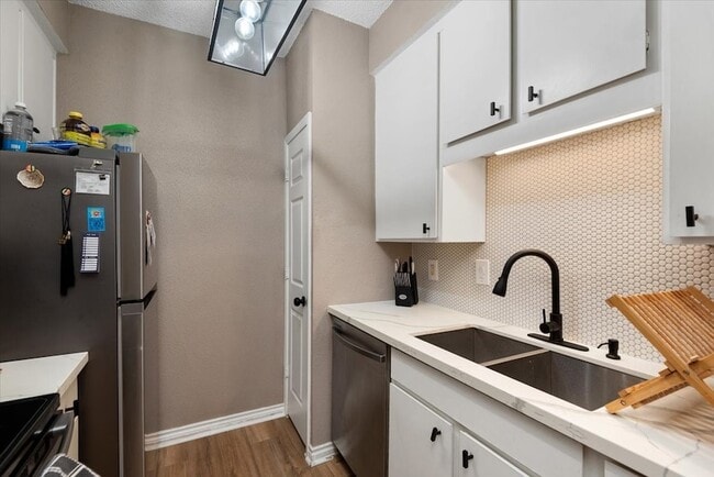 Photo - 10047 Westpark Dr Unit 33