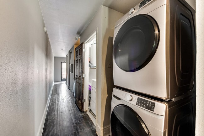 Photo - 5002 Junius St Unit SI ID1571795P